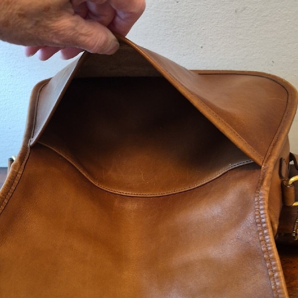 Coach City Bag Tan Leather Shoulder Crossbody Bag and Wallet Set Checkbook 9790 - Picture 15 of 16